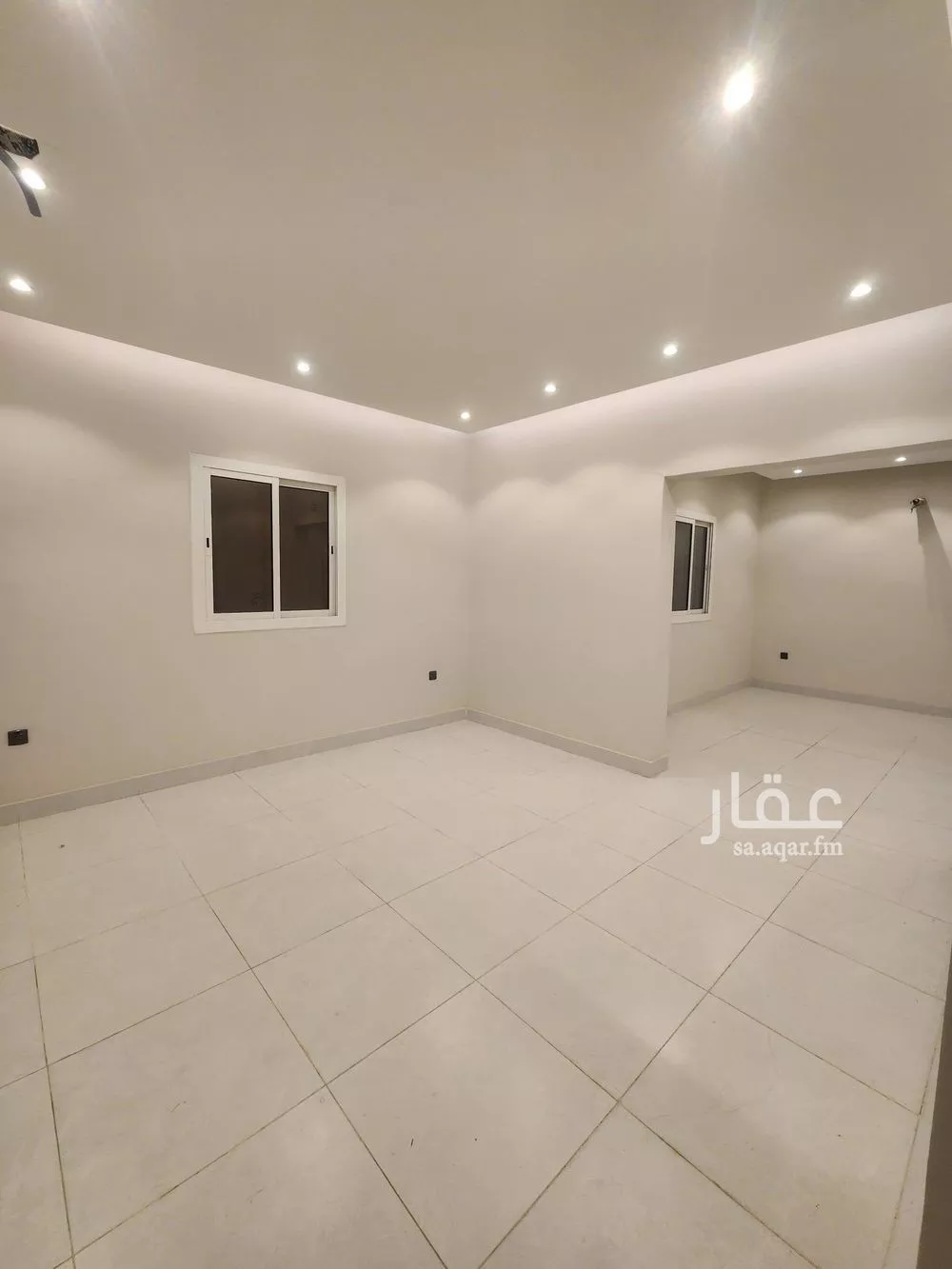 شقة 5 غرف في الواحة 1