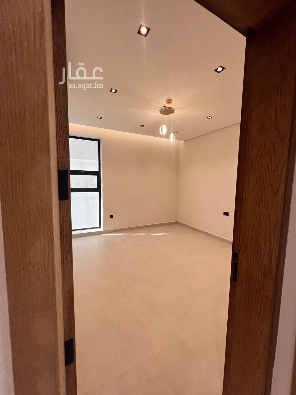 شقة 4 غرف في الحمرا 2