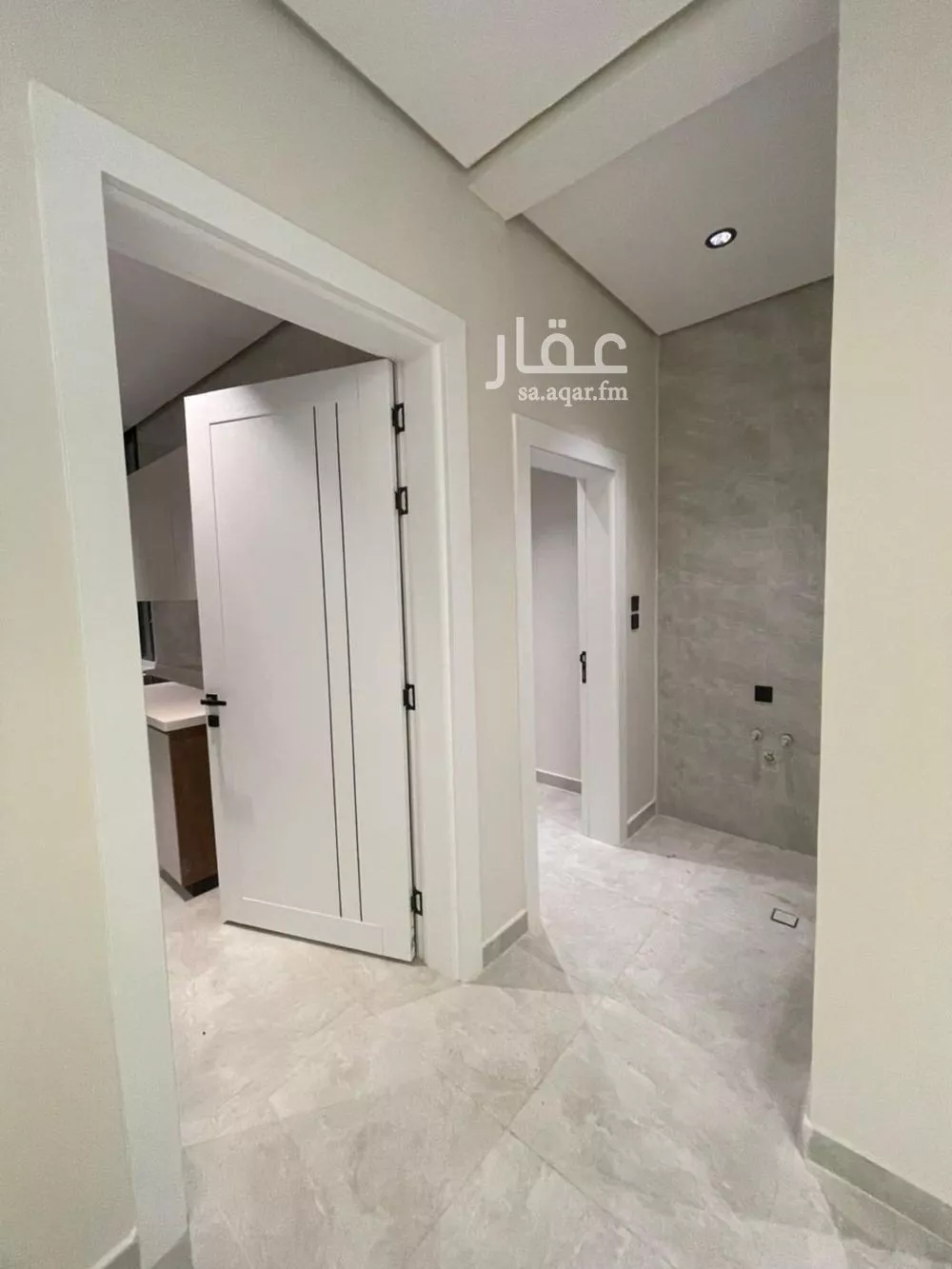 شقة 3 غرف في الحمرا 5