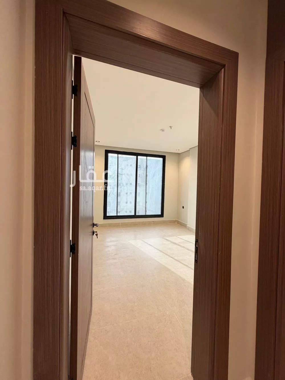 شقة 3 غرف في الخور 5