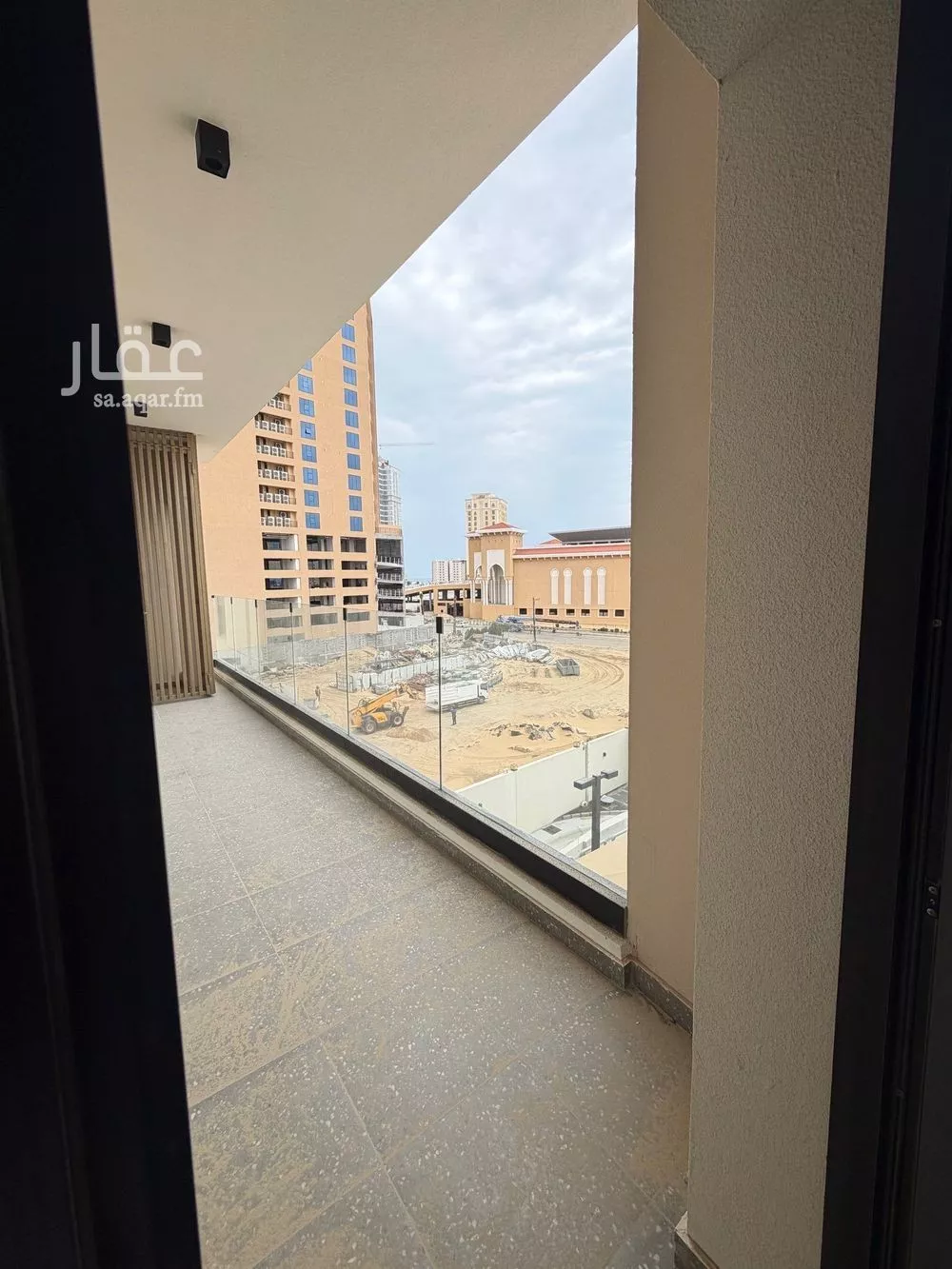 شقة 3 غرف في الحمرا