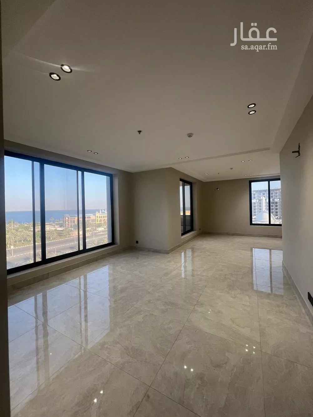 شقة 3 غرف في الشاطئ الغربي 3