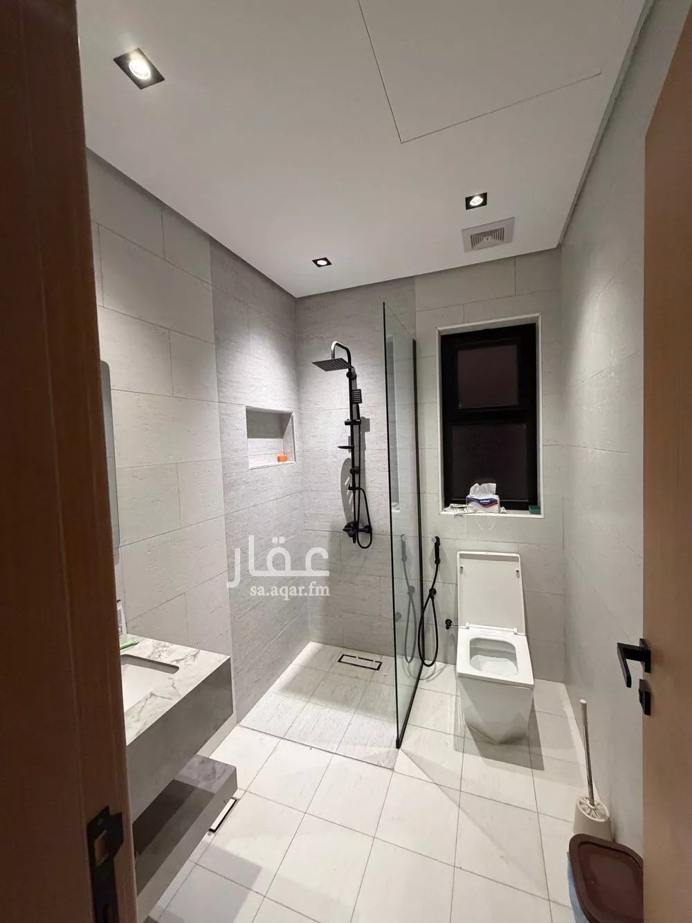 شقة 3 غرف في الحمرا 5