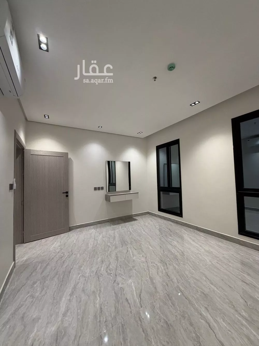 شقة 1 غرف في الحمرا 5