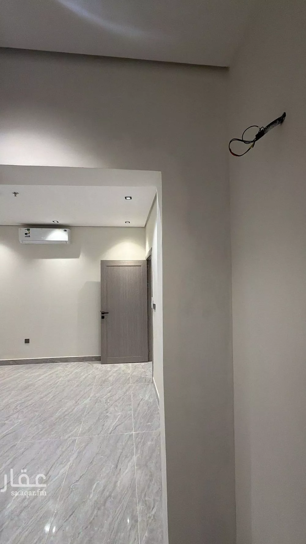 شقة 2 غرف في الحمرا 1