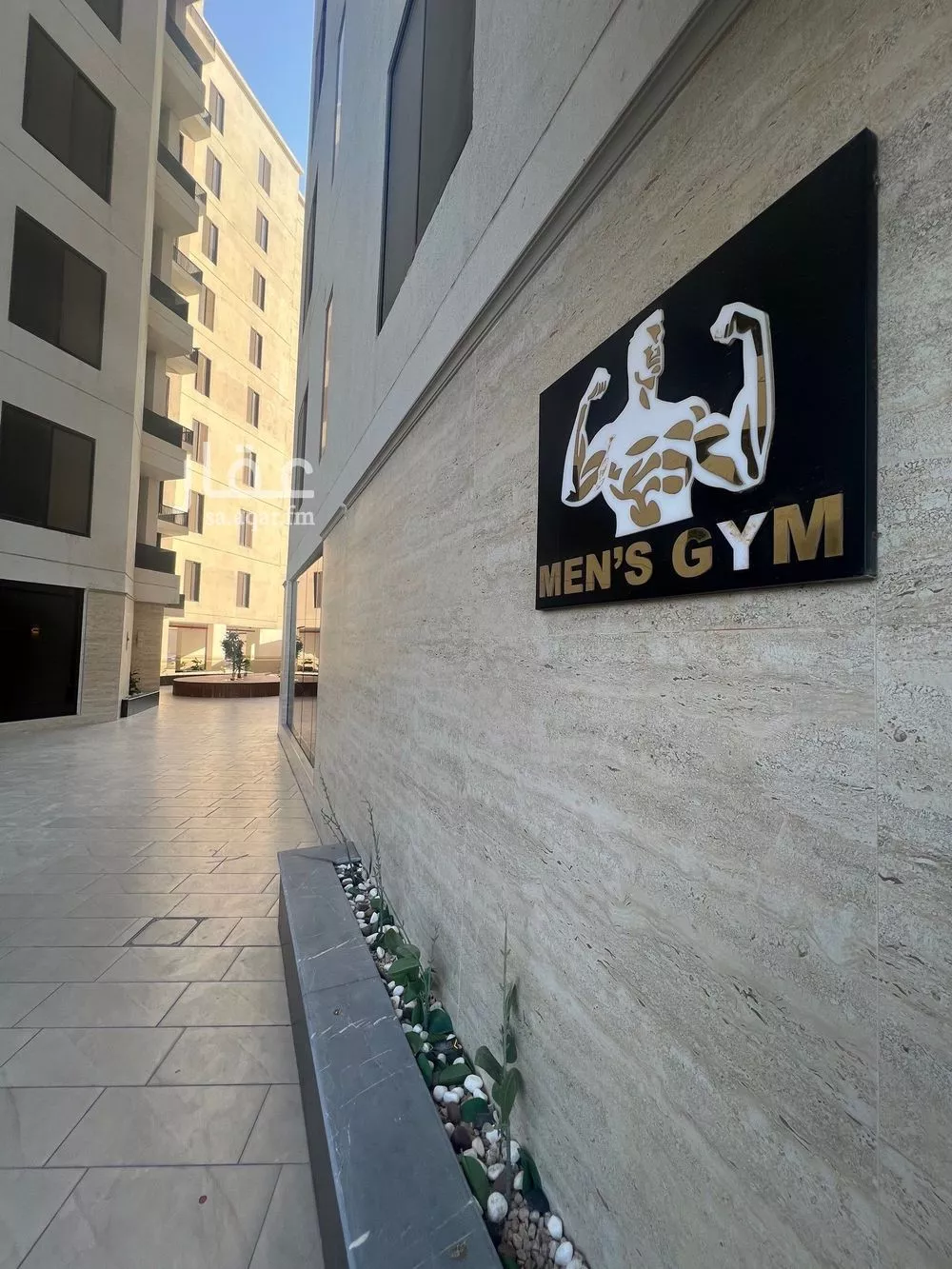 شقة 4 غرف في الشاطئ الغربي 2