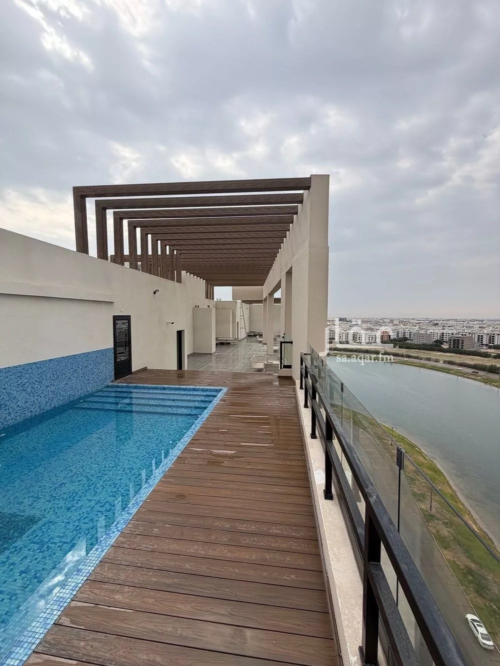 3 bedroom apartment in Al Hamra 4