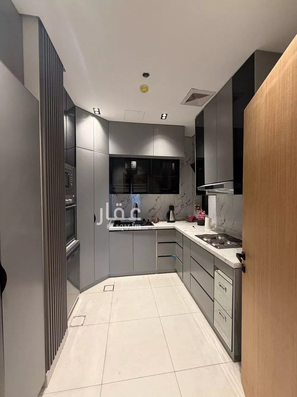 شقة 3 غرف في الحمرا 4