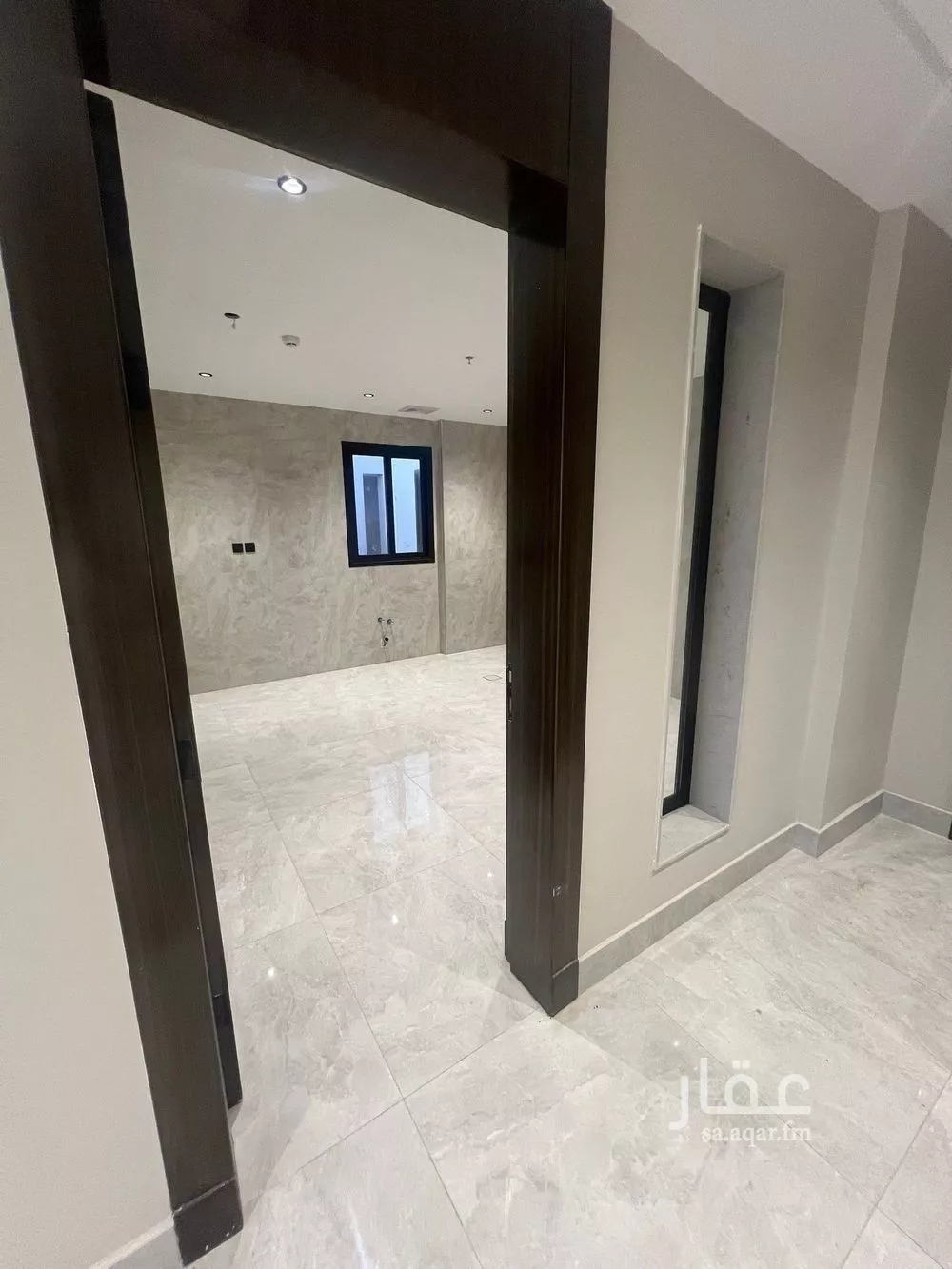 شقة 4 غرف في الشاطئ الغربي 5