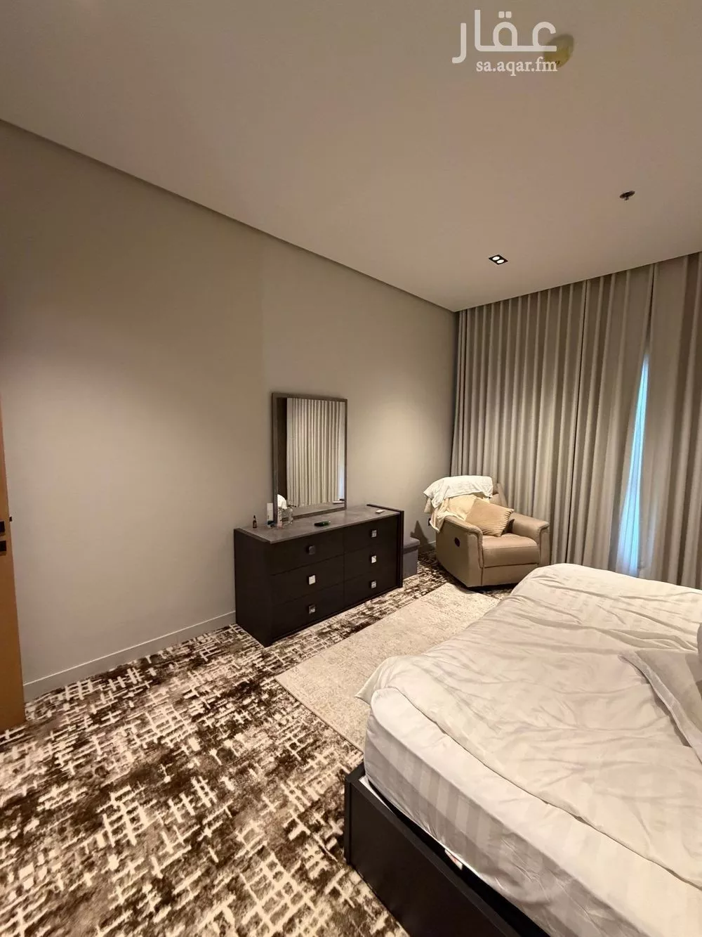 شقة 3 غرف في الحمرا 2