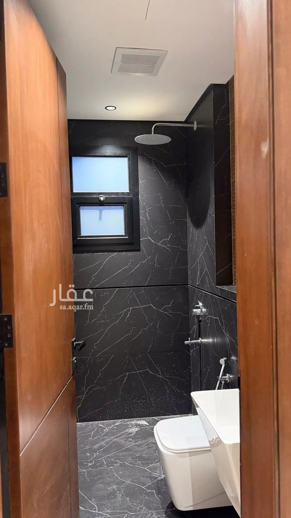 شقة 1 غرف في العارض 5