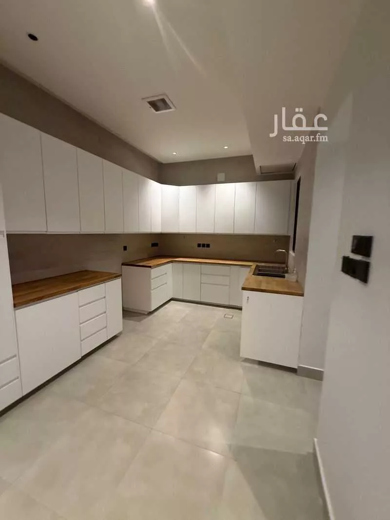 5 bedroom floor in Al Maseef 2
