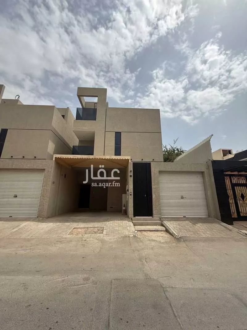 5 bedroom floor in Al Maseef