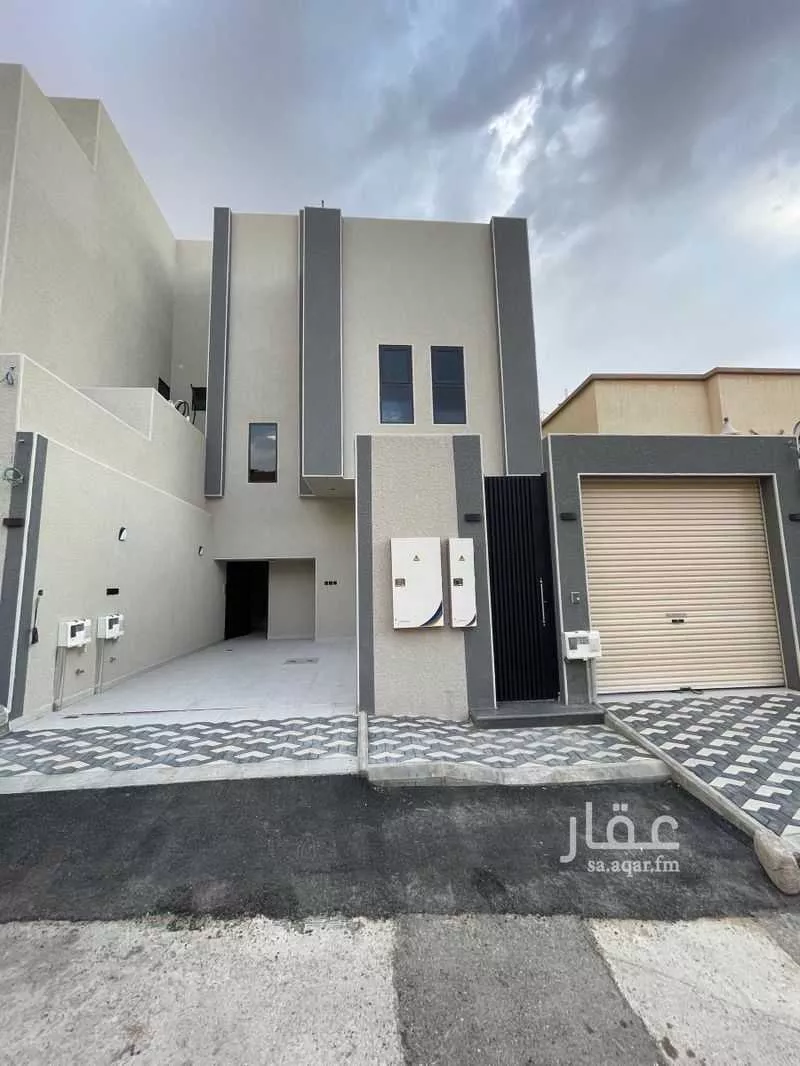 4 bedroom apartment in Al Hazm 1