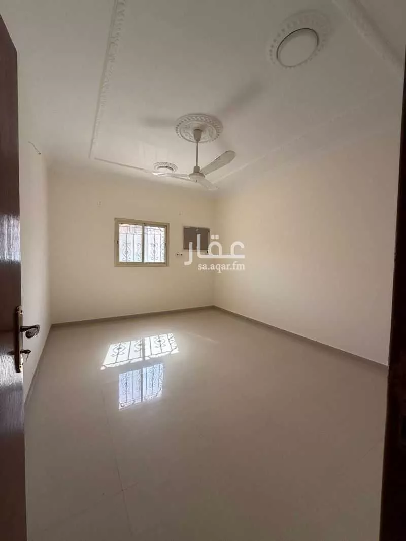 3 bedroom apartment in Dhahrat Laban 4