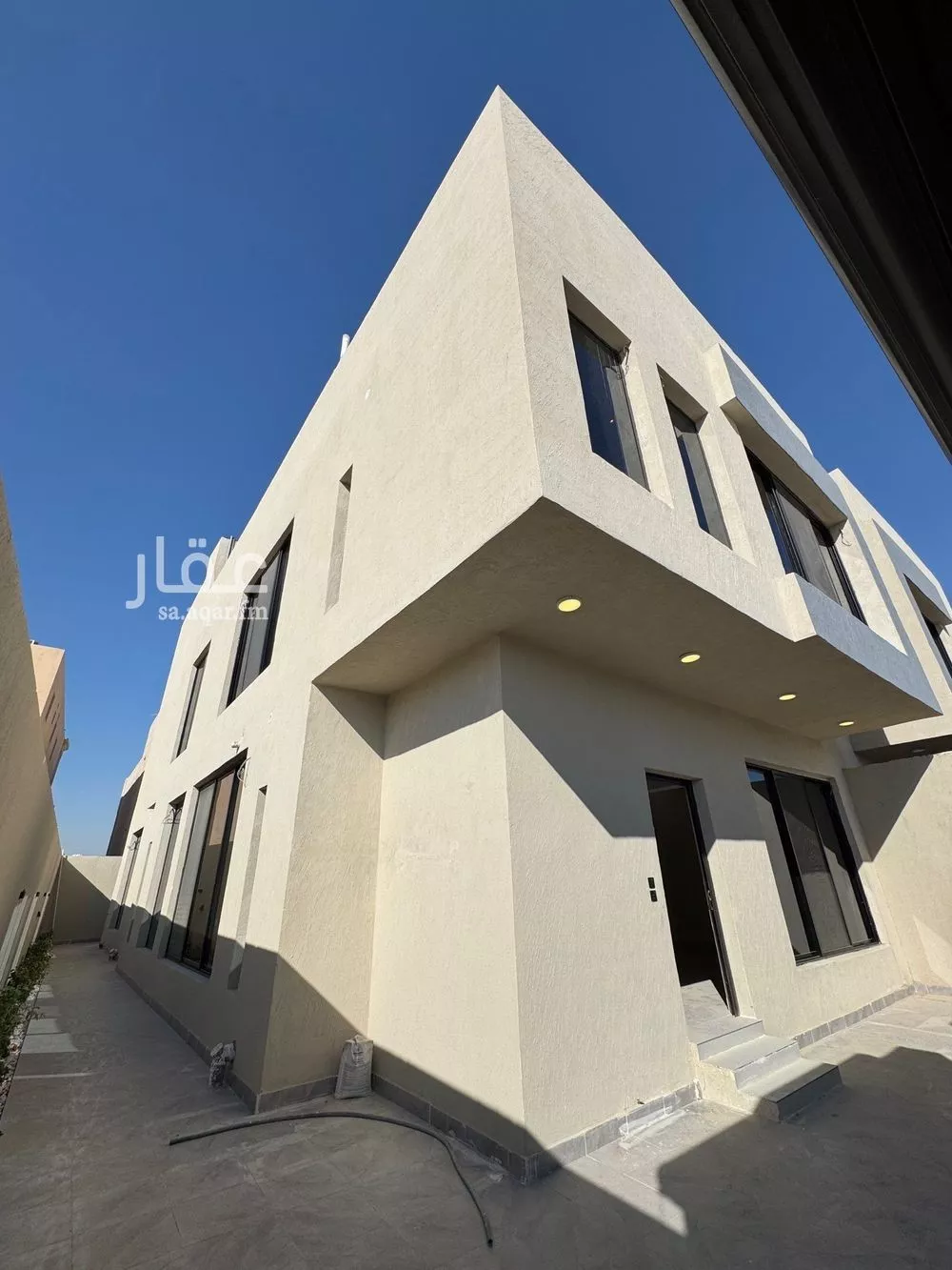 7 bedroom villa in Dahiat King Fahd 2