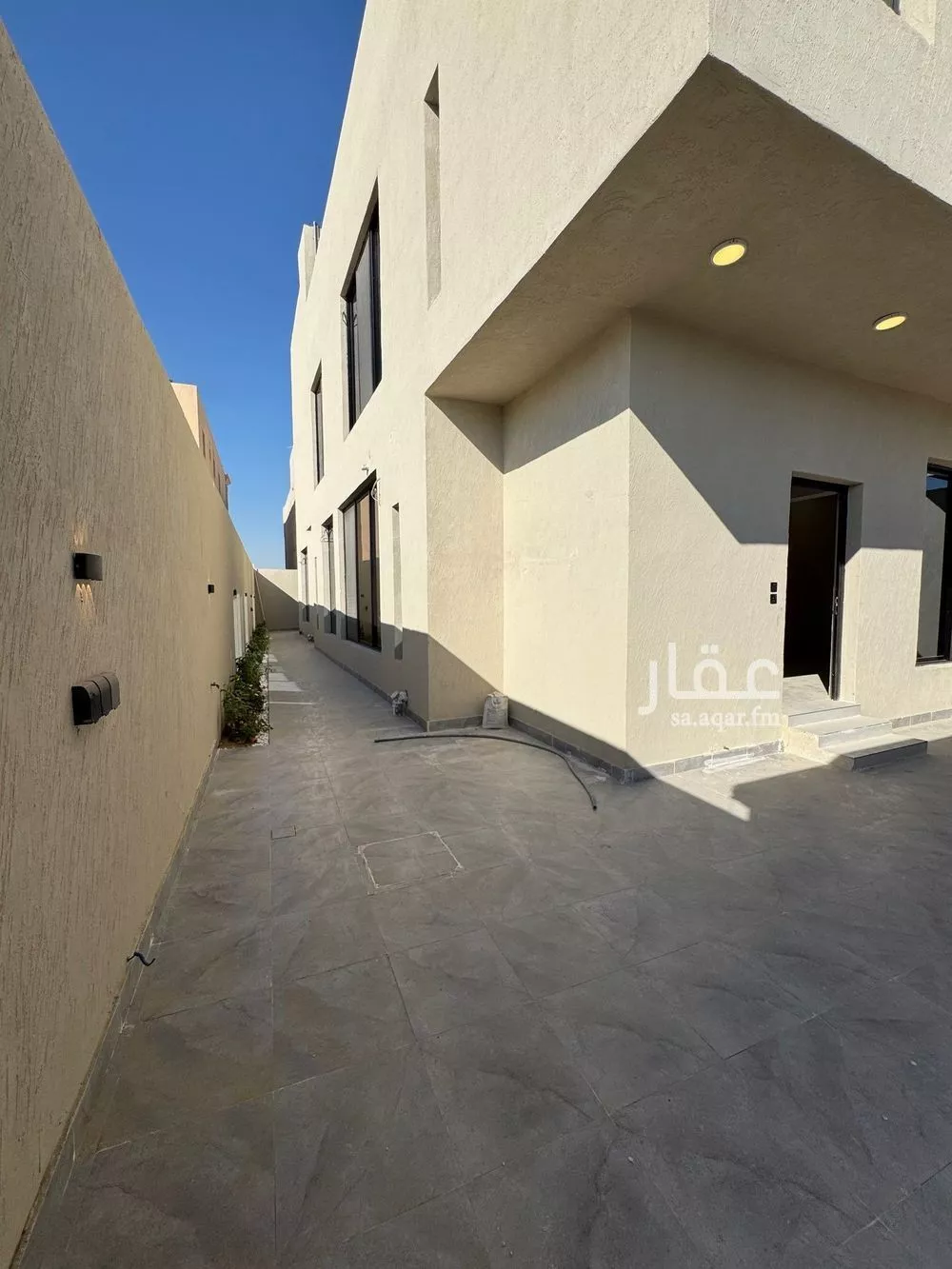 7 bedroom villa in Dahiat King Fahd 3