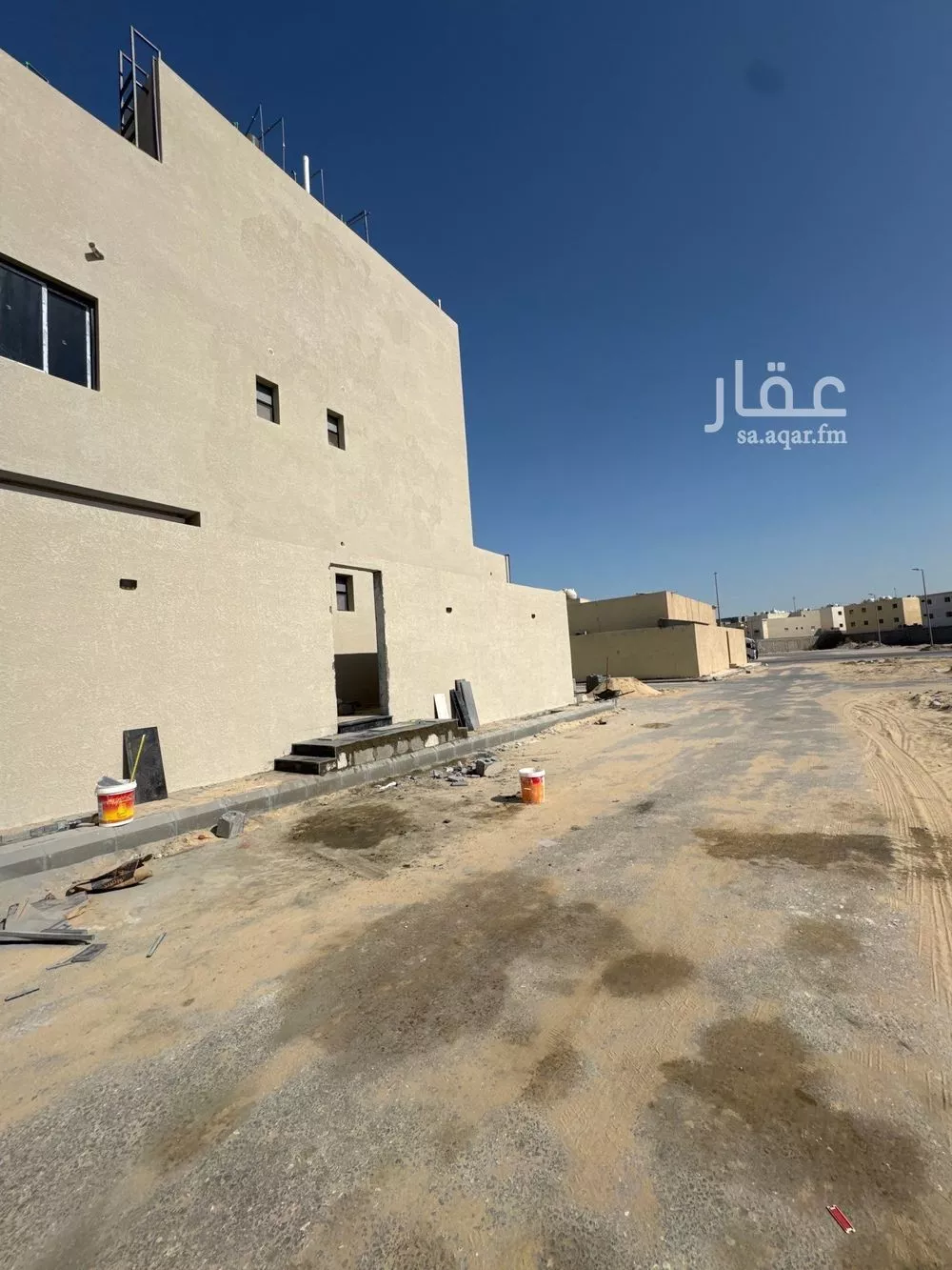 فيلا 7 غرف في ضاحية الملك فهد 4