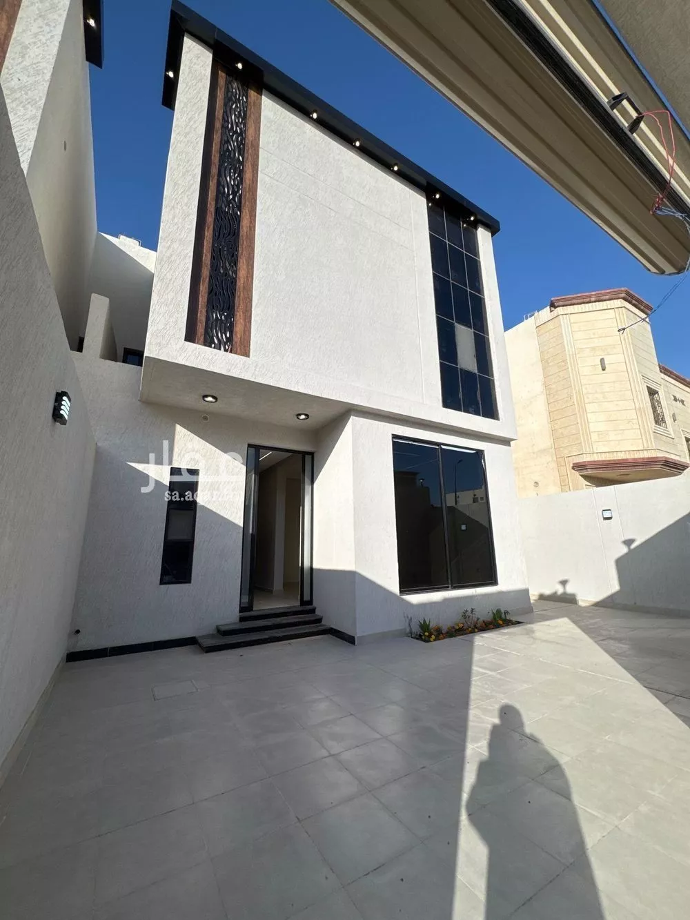 فيلا 7 غرف في ضاحية الملك فهد 2