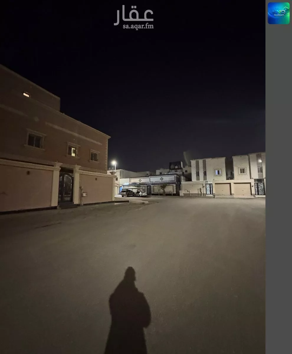 20 bedroom floor in Dahiat King Fahd 2