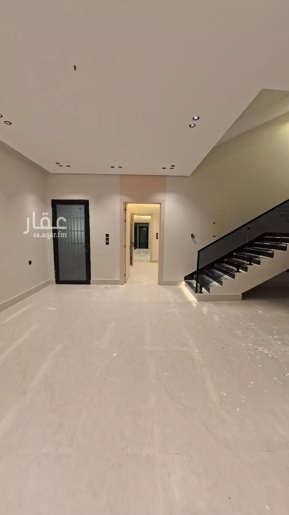 فيلا 12 غرف في الأمواج 2