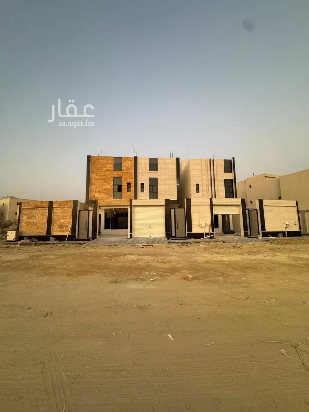 فيلا 7 غرف في ضاحية الملك فهد 5