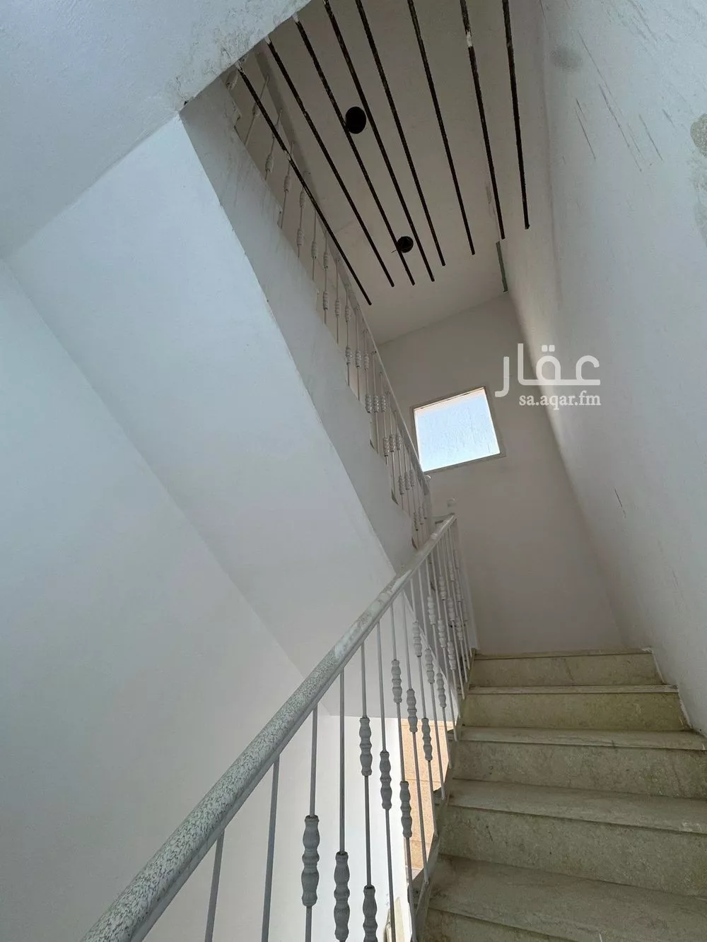 دور 5 غرف في ضاحية الملك فهد 2