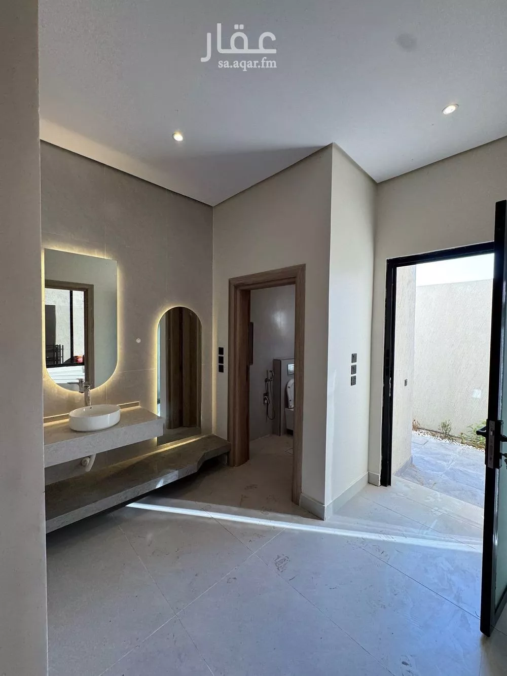 7 bedroom villa in Dahiat King Fahd 4