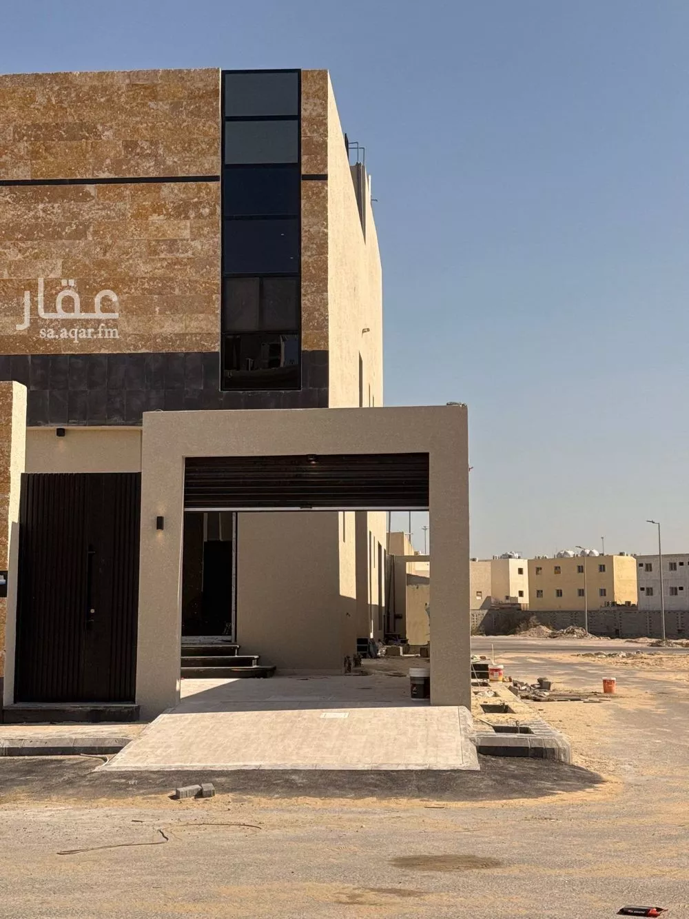 فيلا 7 غرف في ضاحية الملك فهد 2