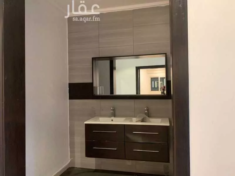 فيلا 7 غرف في الياقوت 4