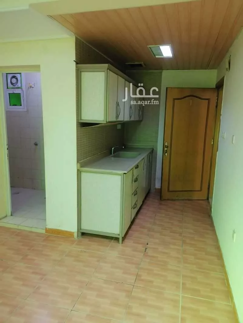 عمارة 232 م² في الثقبة 3