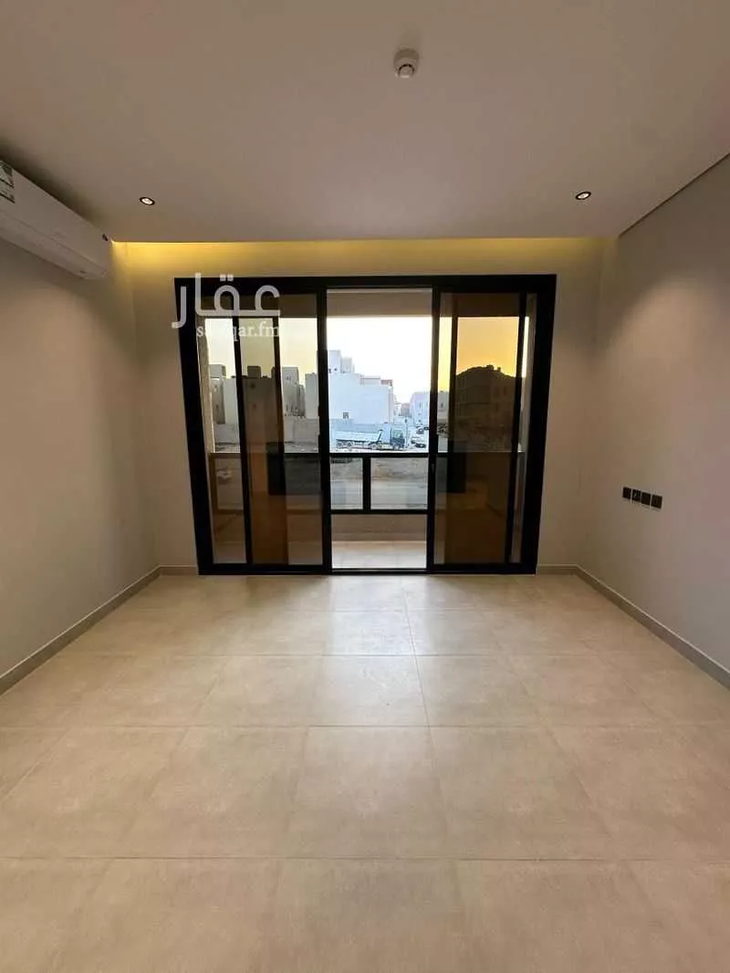 3 bedroom apartment in Al Qairawan 4