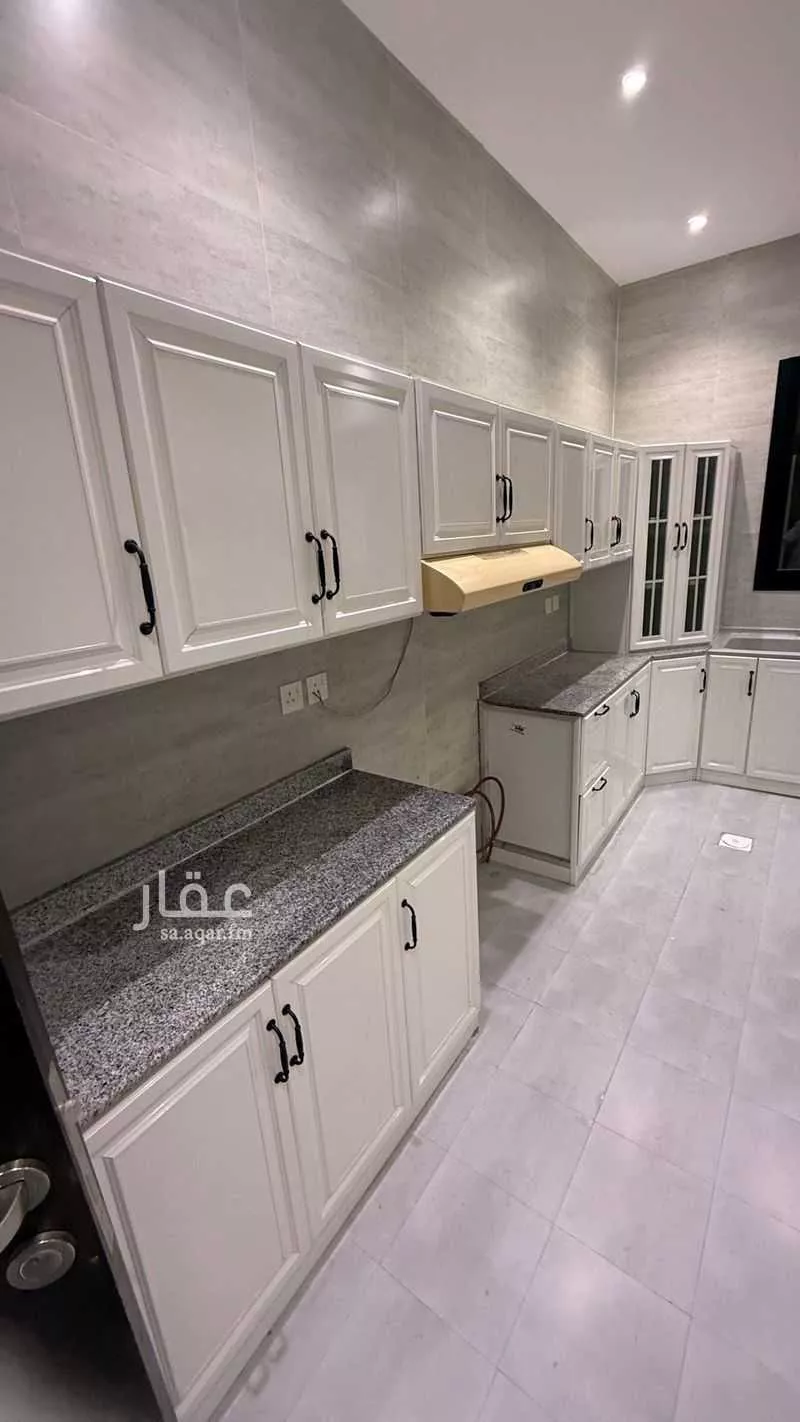 دور 4 غرف في العارض 1