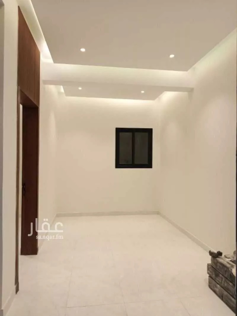 400 sqm building in Dhahrat Laban 5