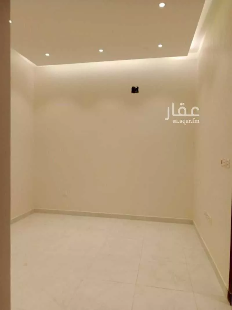 400 sqm building in Dhahrat Laban 2