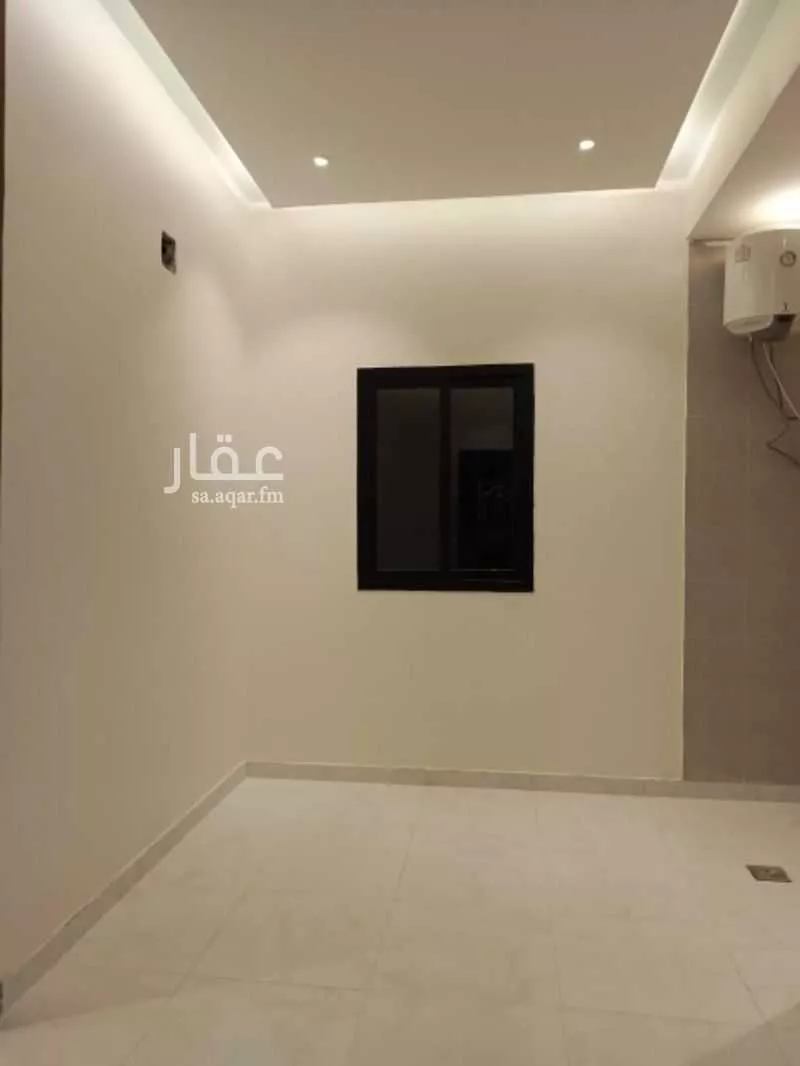 400 sqm building in Dhahrat Laban 3