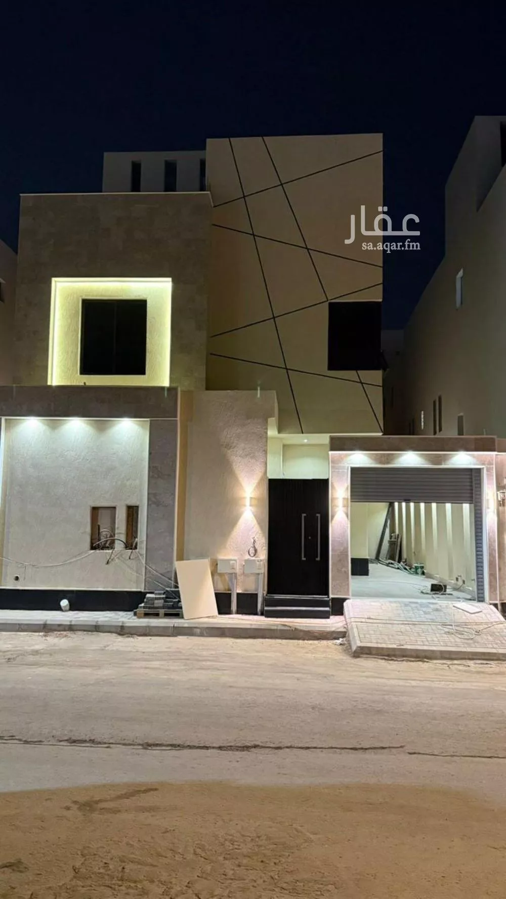 3 bedroom floor in Al Janadriyah