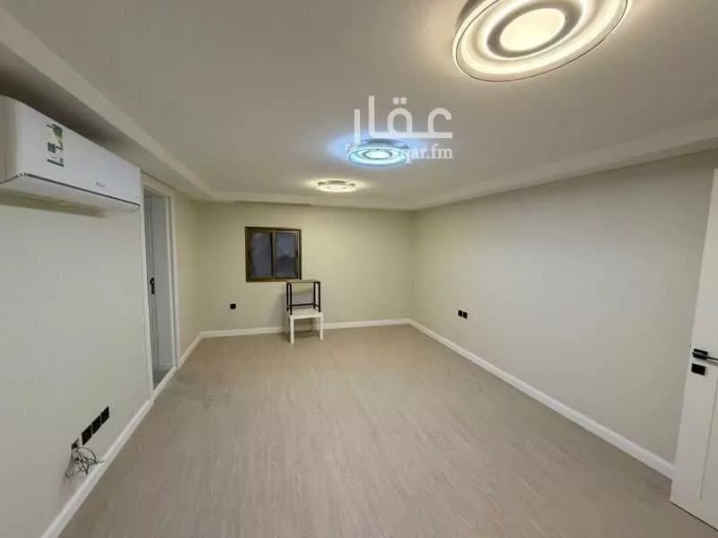 عمارة 560 م² في الملك فهد 5