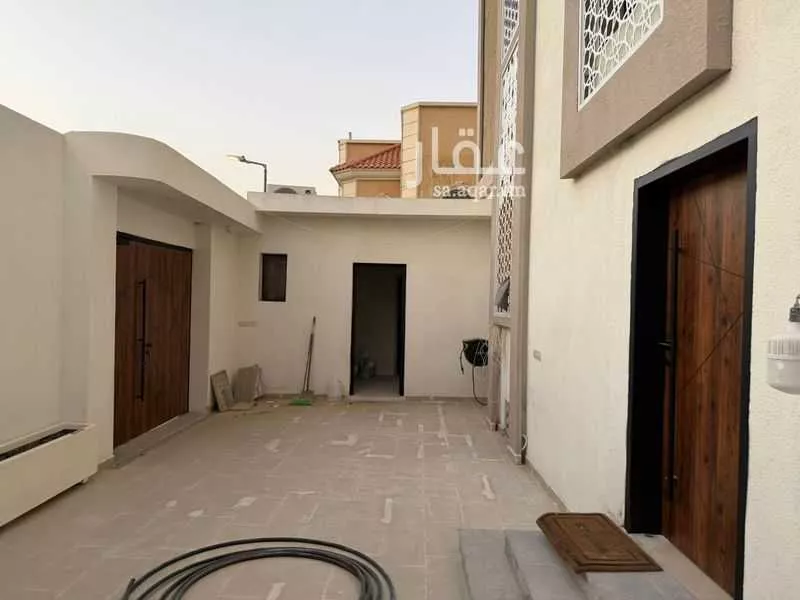 عمارة 560 م² في الملك فهد 3