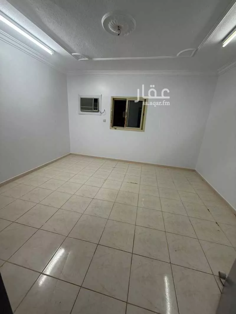 شقة 4 غرف في الرمال 4