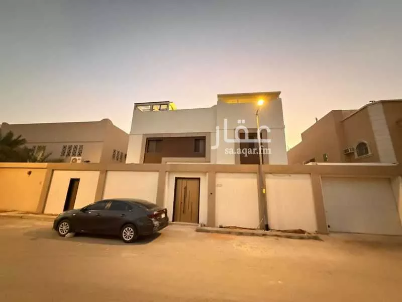 عمارة 560 م² في الملك فهد 2