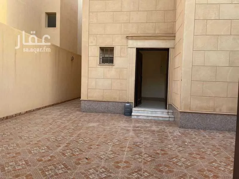 فيلا 6 غرف في الياسمين 2