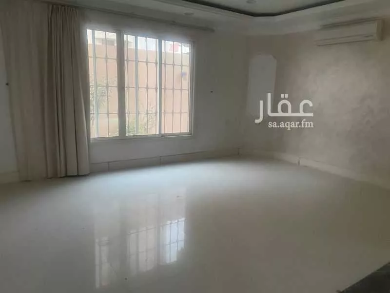 4 bedroom villa in King Fahd, Riyadh 8