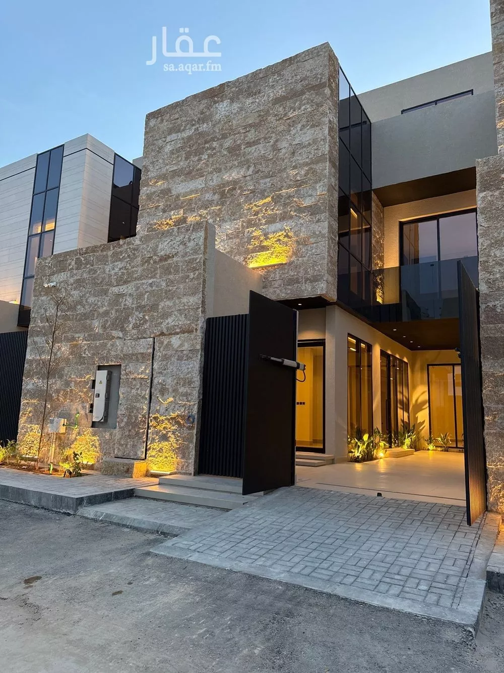 5 bedroom villa in Al Narjis 2