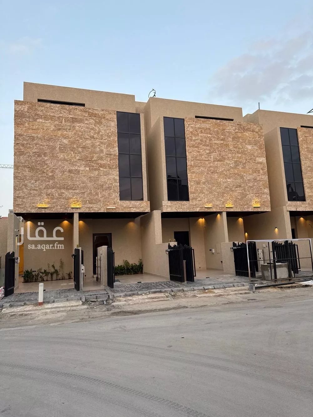 فيلا 5 غرف في النرجس 2