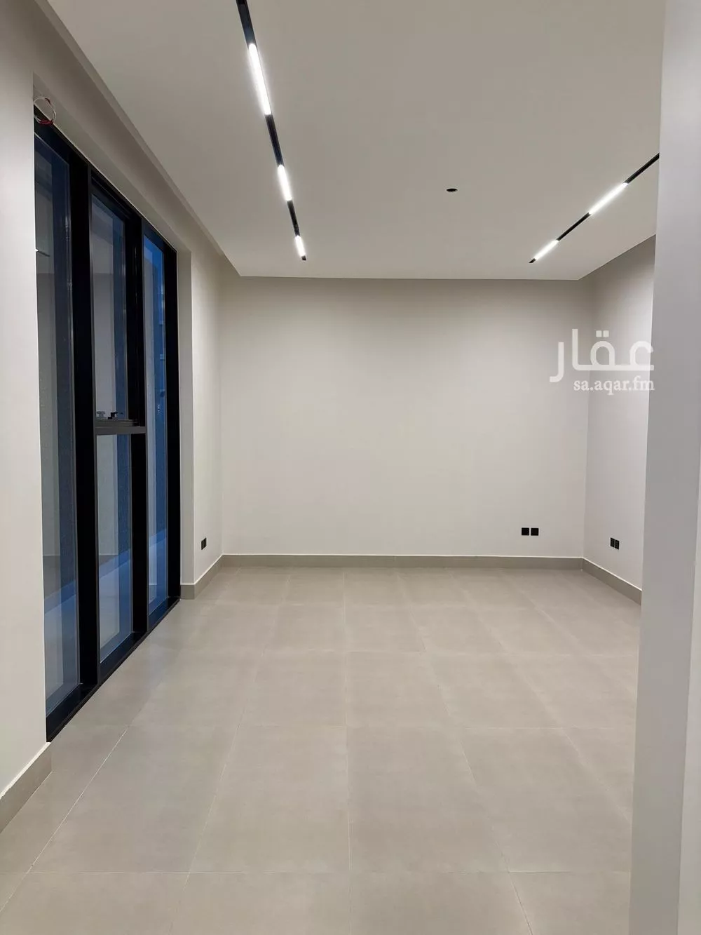 فيلا 5 غرف في النرجس 5