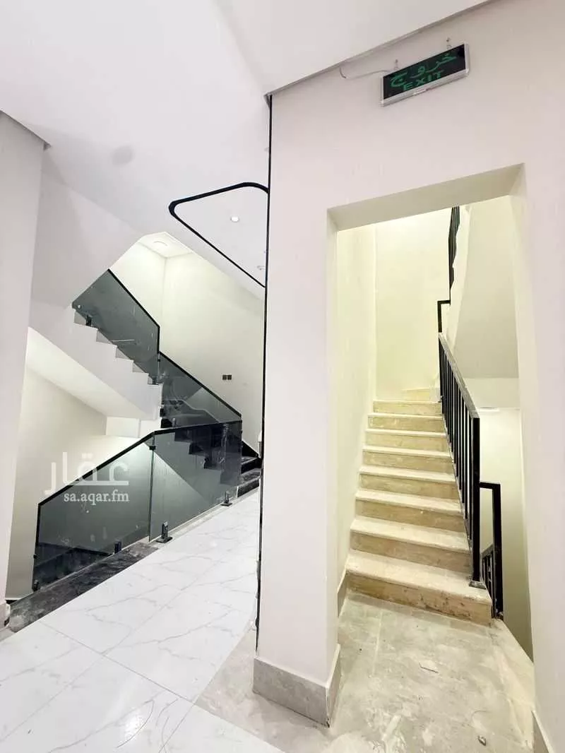 3 bedroom building in Al Hamra, Eastern Province 7