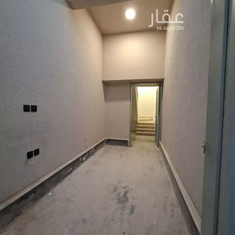 دور 4 غرف في الخليج 3