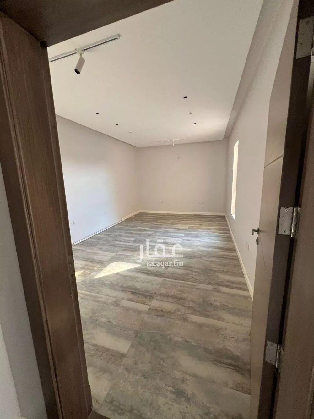 فيلا 4 غرف في المهدية 5