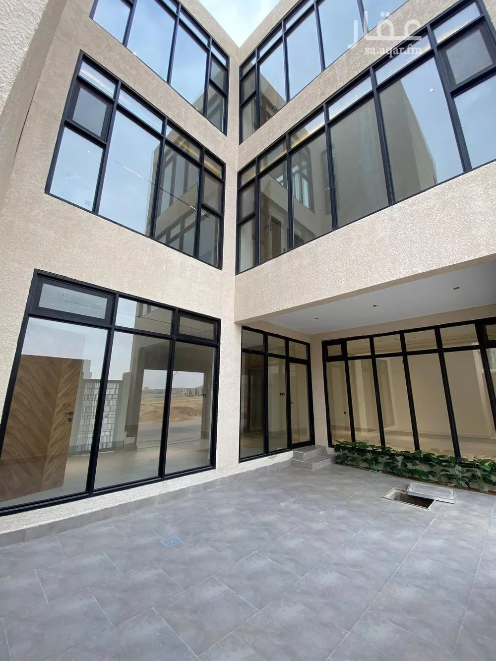 5 bedroom villa in Al Mahdiyyah 3